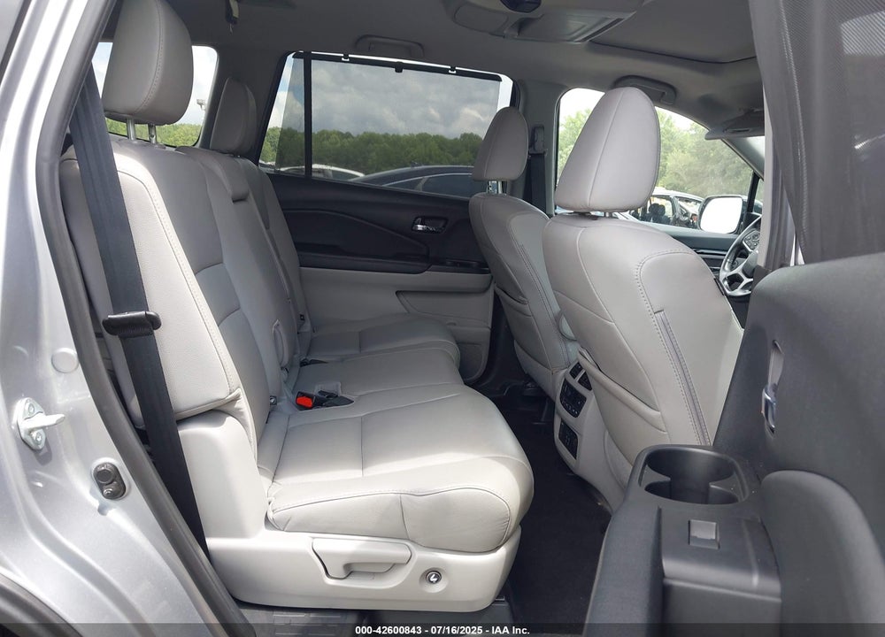 2021 HONDA PILOT VIN: 5FNYF6H93MB058022