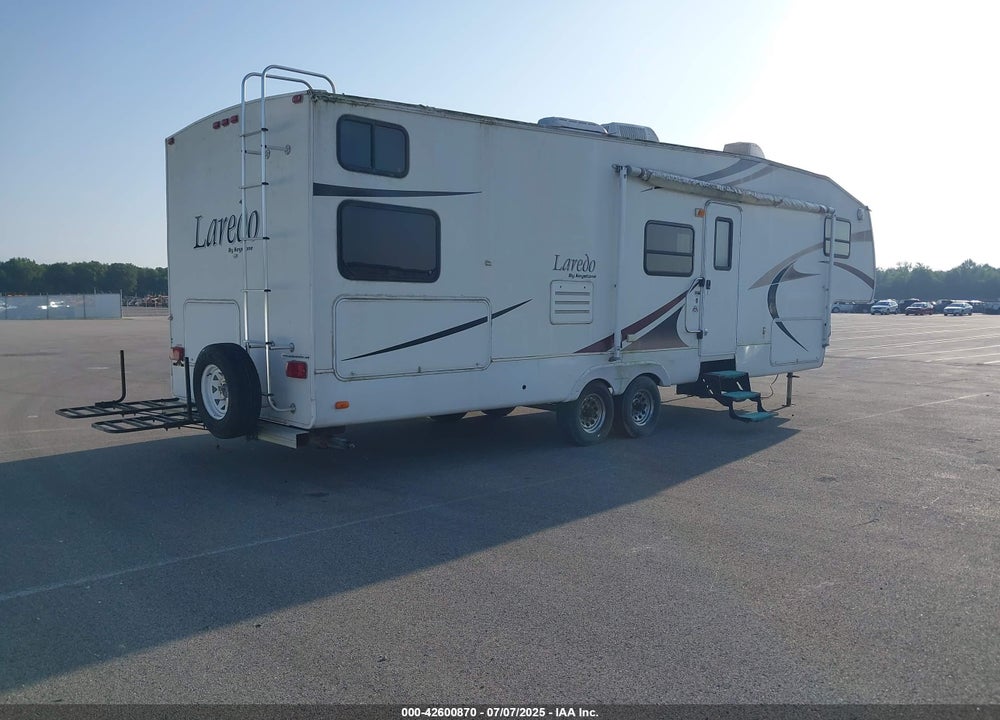 2005 KEYSTONE RV LAREDO FIFTH WHEEL S VIN: 4YDF30B255J461208