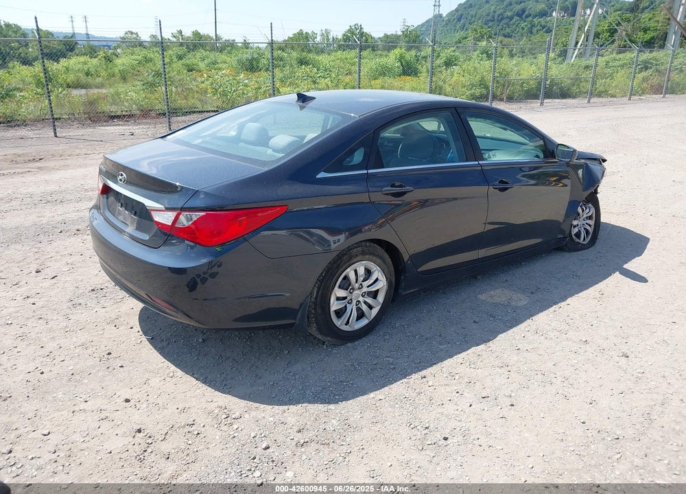 2013 HYUNDAI SONATA GLS VIN: 5NPEB4AC8DH522934