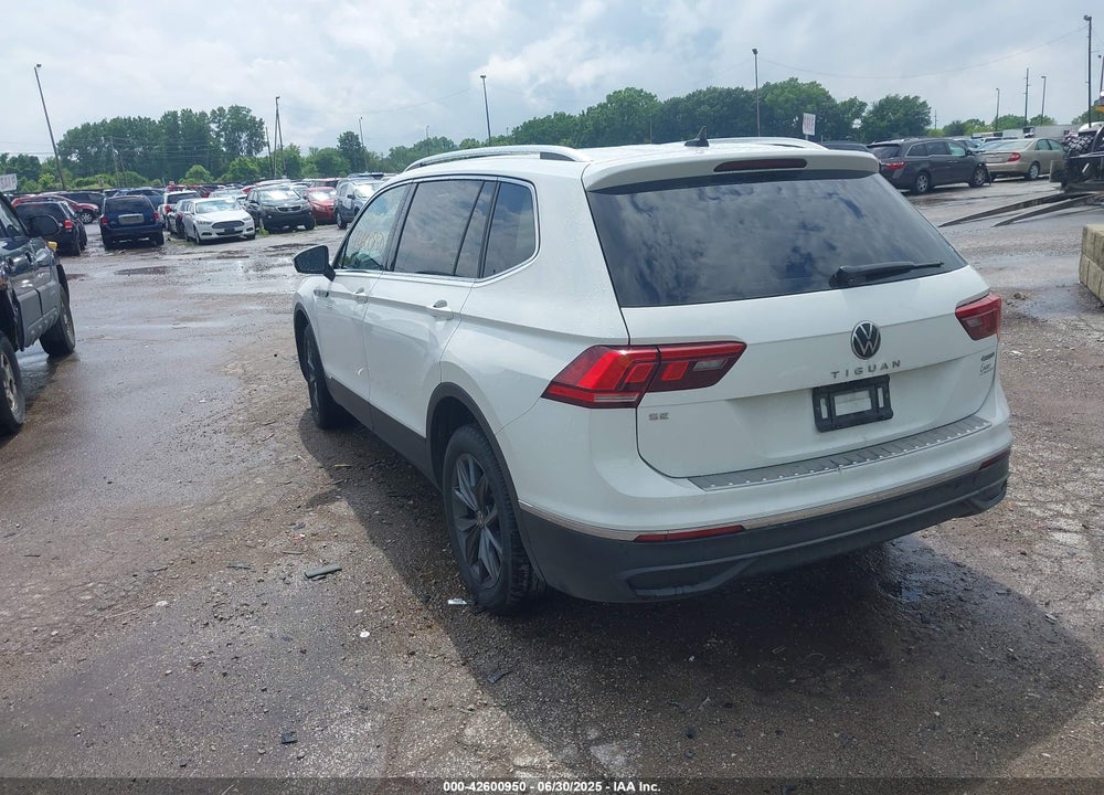 2022 VOLKSWAGEN TIGUAN VIN: 3VV2B7AX0NM079702