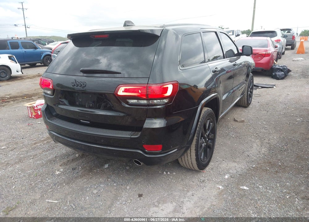 2020 JEEP GRAND CHEROKEE VIN: 1C4RJEAG7LC324904