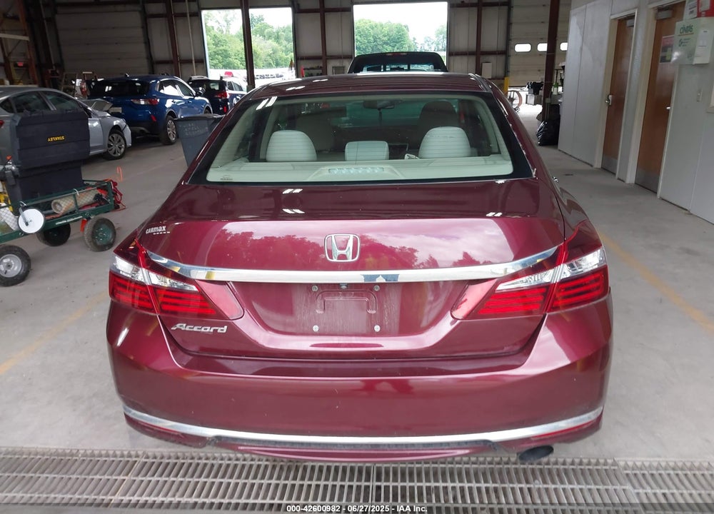 2017 HONDA ACCORD VIN: 1HGCR2F33HA164222