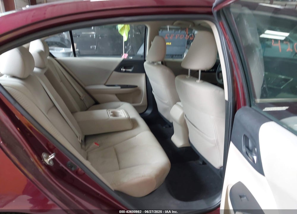 2017 HONDA ACCORD VIN: 1HGCR2F33HA164222