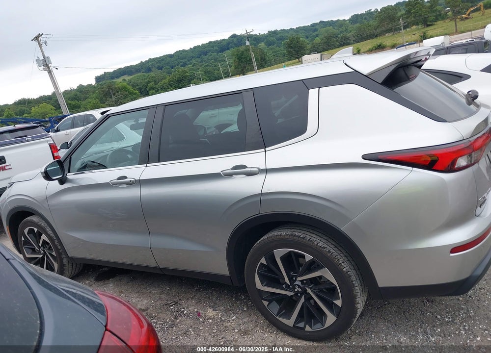 2022 MITSUBISHI OUTLANDER VIN: JA4J4TA88NZ045277