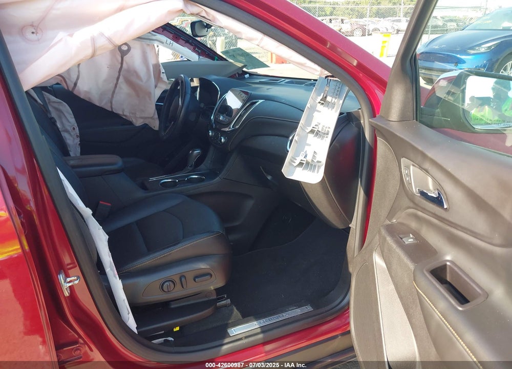 2019 CHEVROLET EQUINOX VIN: 2GNAXNEV6K6190177