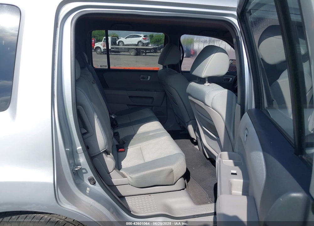2009 HONDA PILOT VIN: 5FNYF38279B020429