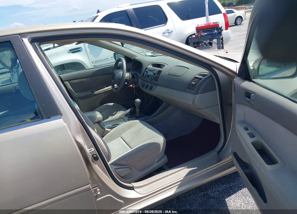 2002 TOYOTA CAMRY VIN: 4T1BE32K42U014095