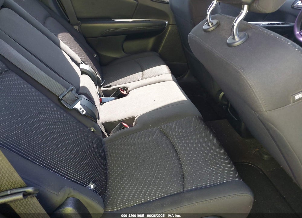 2018 DODGE JOURNEY VIN: 3C4PDCABXJT384104