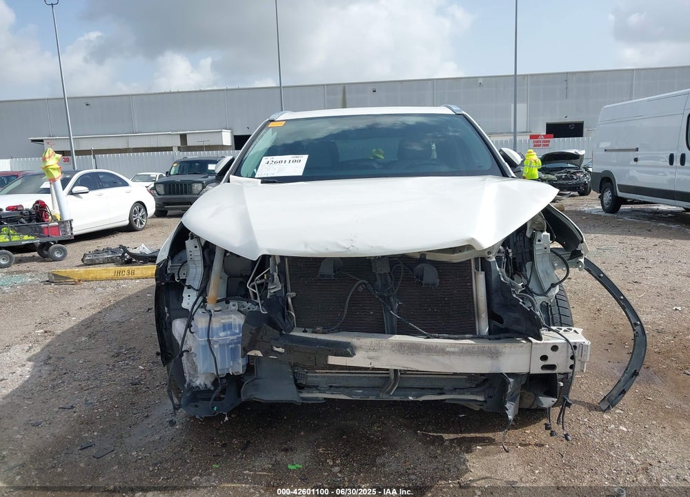 2019 TOYOTA HIGHLANDER VIN: 5TDKZRFH0KS557636