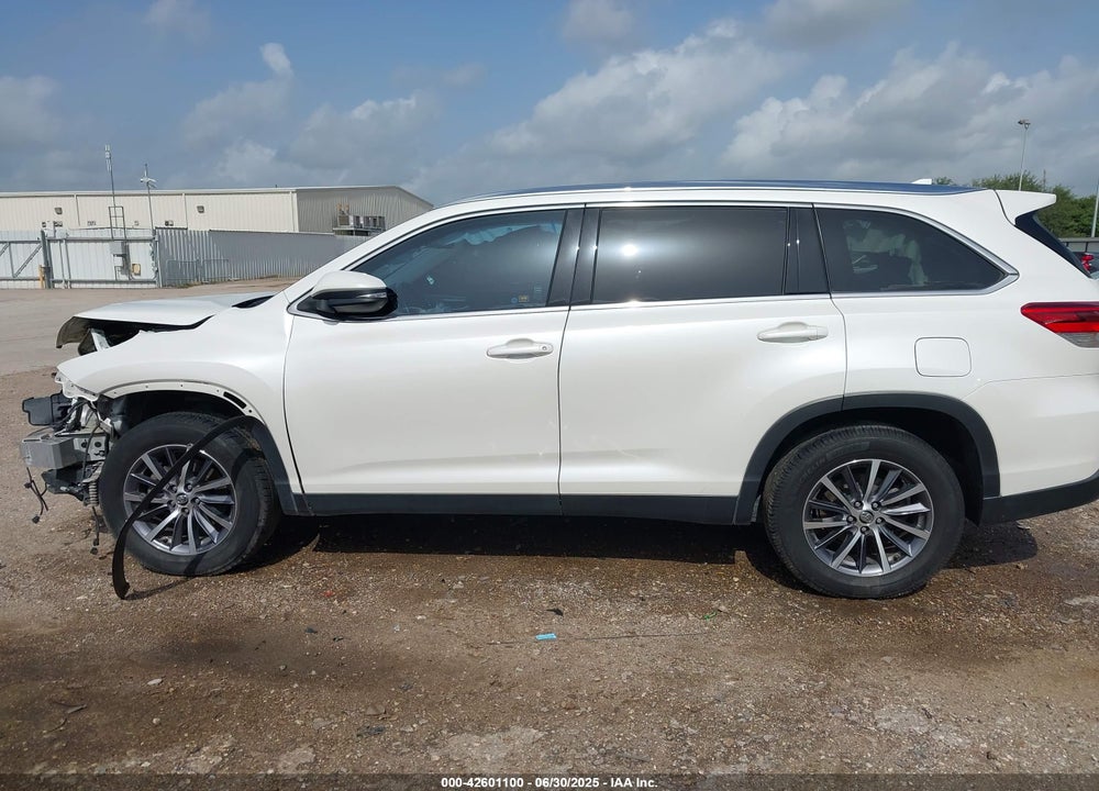 2019 TOYOTA HIGHLANDER VIN: 5TDKZRFH0KS557636