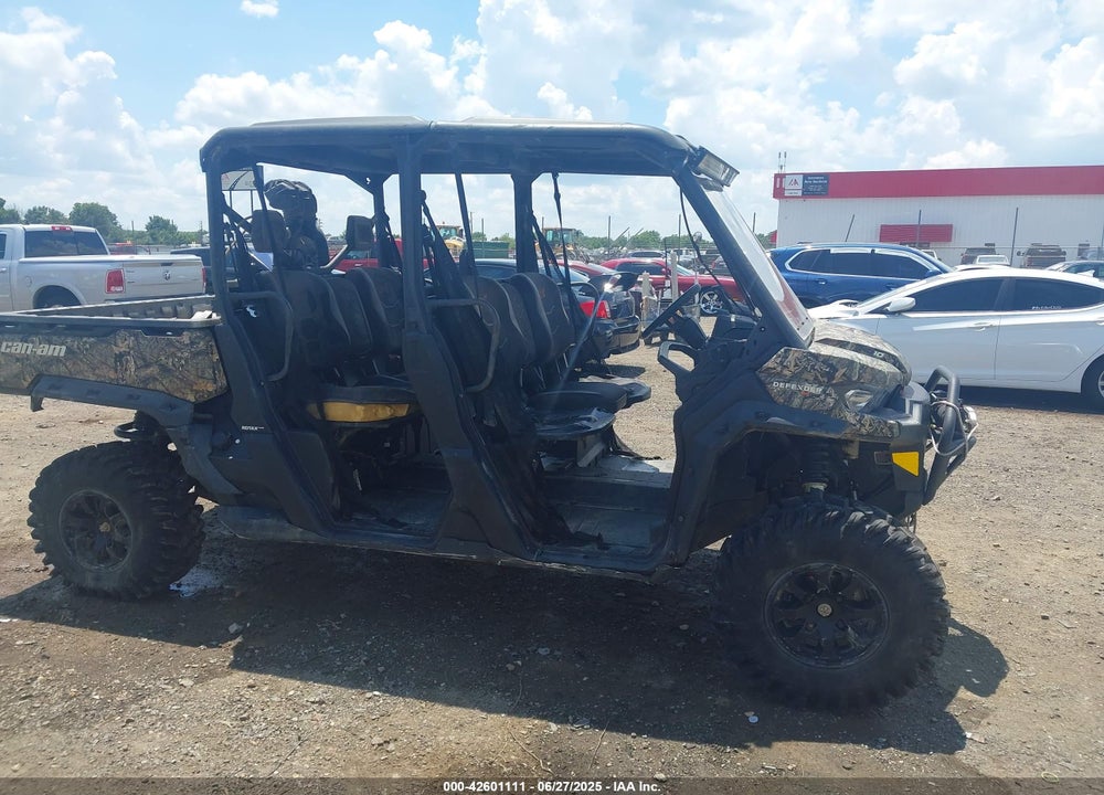 2023 CAN-AM DEFENDER MAX X MR HD10 VIN: 3JBUAAX40PK003192