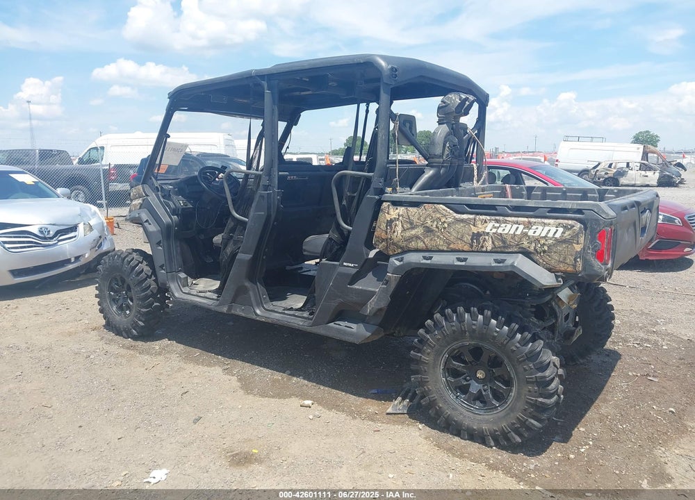 2023 CAN-AM DEFENDER MAX X MR HD10 VIN: 3JBUAAX40PK003192