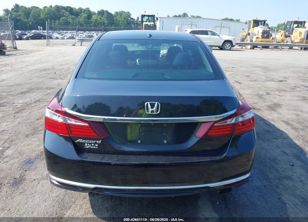 2016 HONDA ACCORD VIN: 1HGCR2F74GA028540