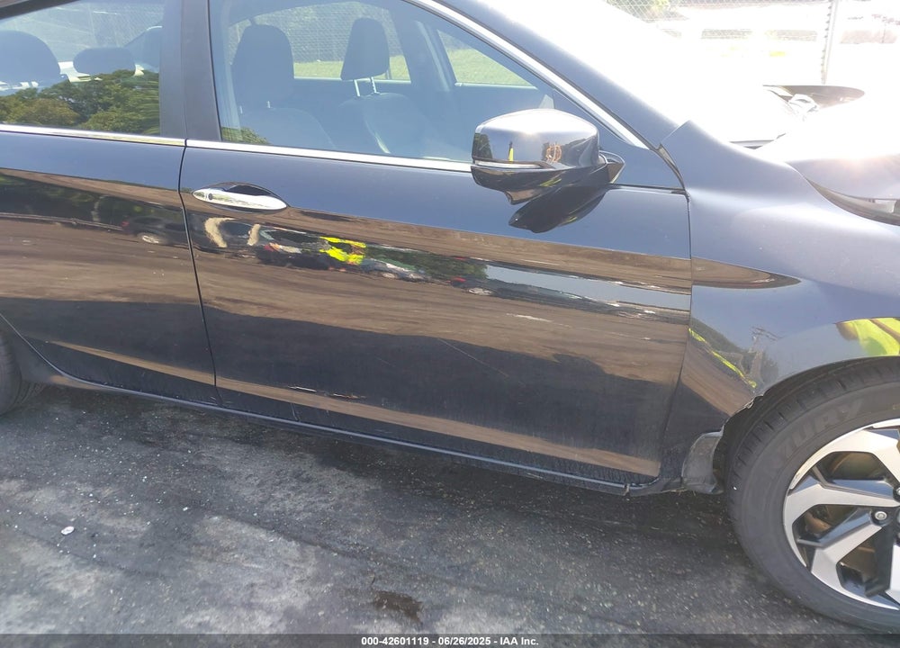 2016 HONDA ACCORD VIN: 1HGCR2F74GA028540