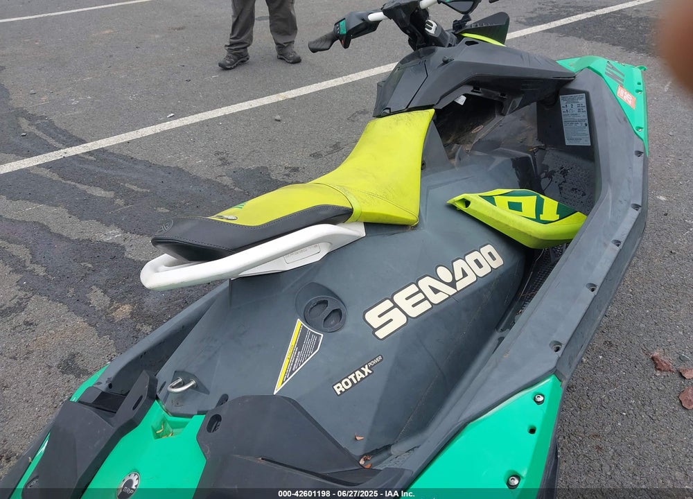 2021 SEADOO SPARK VIN: 00000YDV01012F021