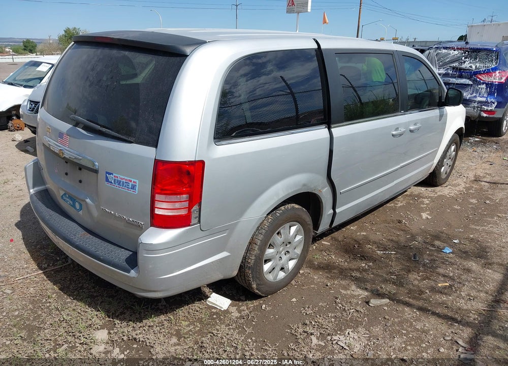 2009 CHRYSLER TOWN & COUNTRY LX VIN: 2A8HR44E89R630611