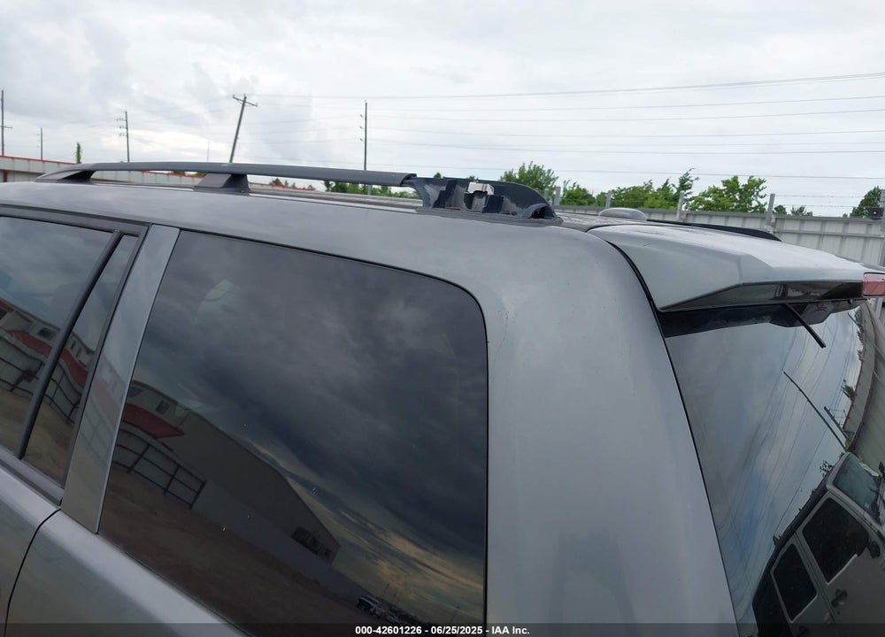 2008 HONDA PILOT VIN: 5FNYF282X8B015752
