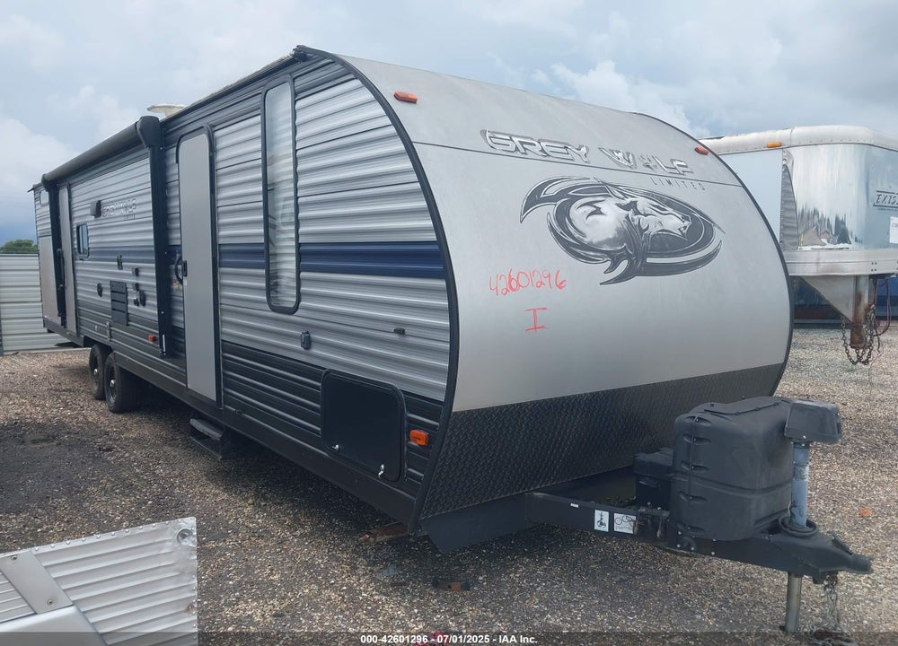 2019 FOREST RIVER CHEROKEE VIN: 4X4TCKE25KX140057