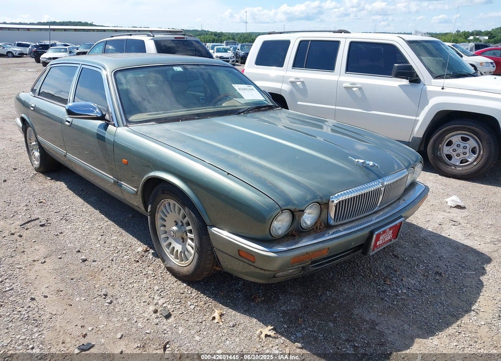 1996 JAGUAR VANDENPLAS VIN: SAJKX6743TC763201