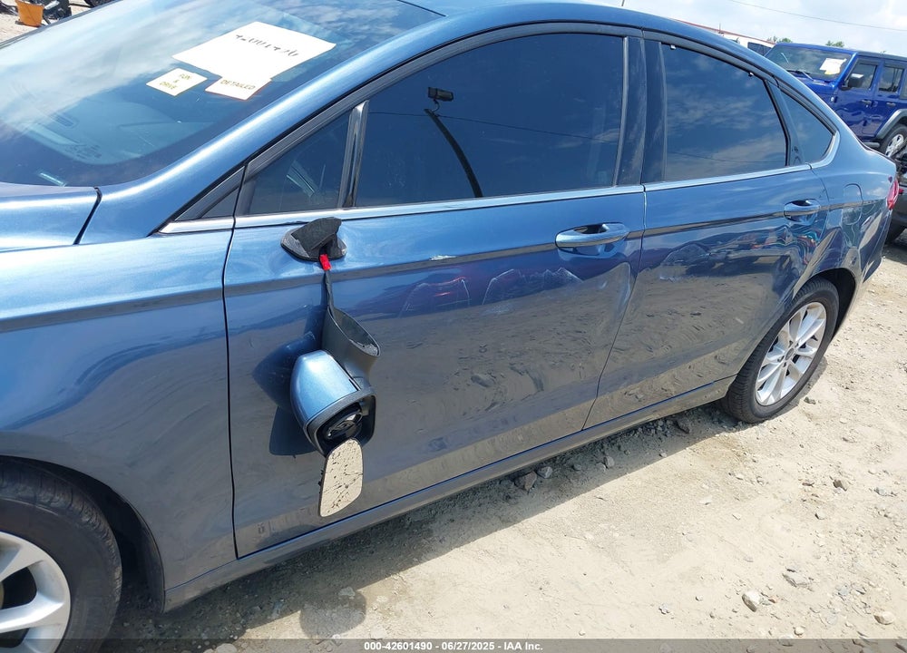 2019 FORD FUSION VIN: 3FA6P0HD8KR114074