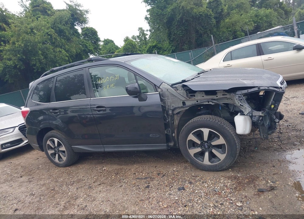 2018 SUBARU FORESTER VIN: JF2SJAJC4JH417551