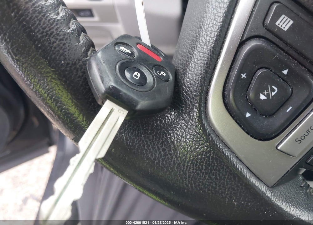 2018 SUBARU FORESTER VIN: JF2SJAJC4JH417551