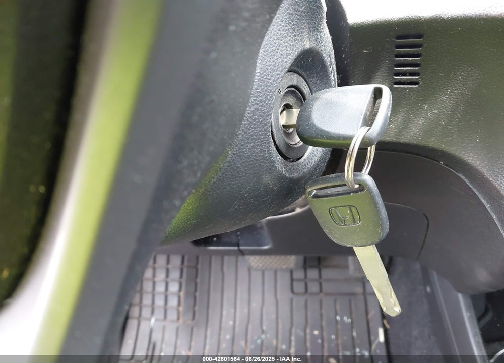 2010 HONDA FIT VIN: JHMGE8H21AS011436
