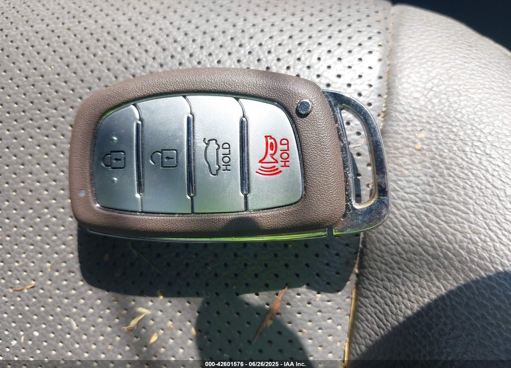2015 HYUNDAI ELANTRA VIN: KMHDH4AH1FU229550