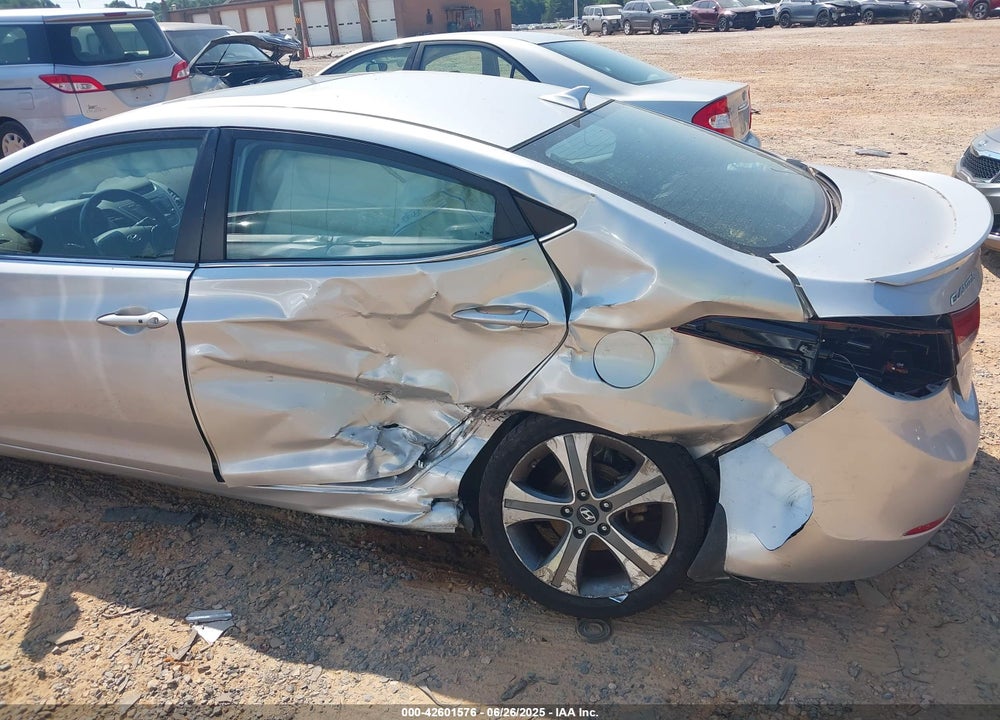 2015 HYUNDAI ELANTRA VIN: KMHDH4AH1FU229550