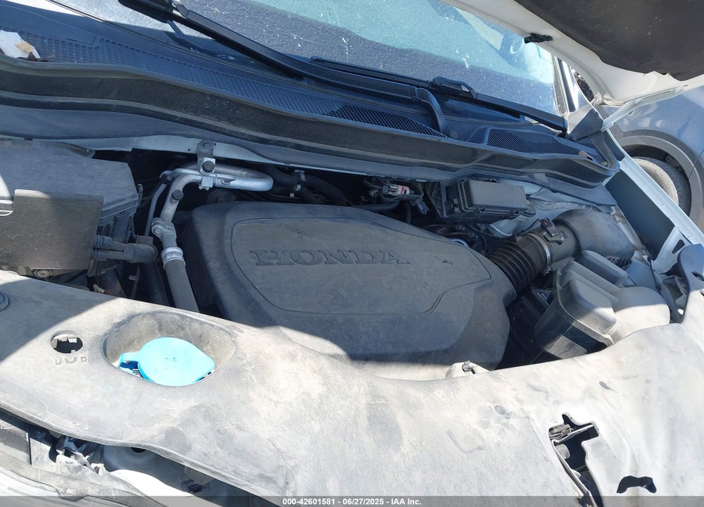 2021 HONDA PILOT VIN: 5FNYF5H28MB014353