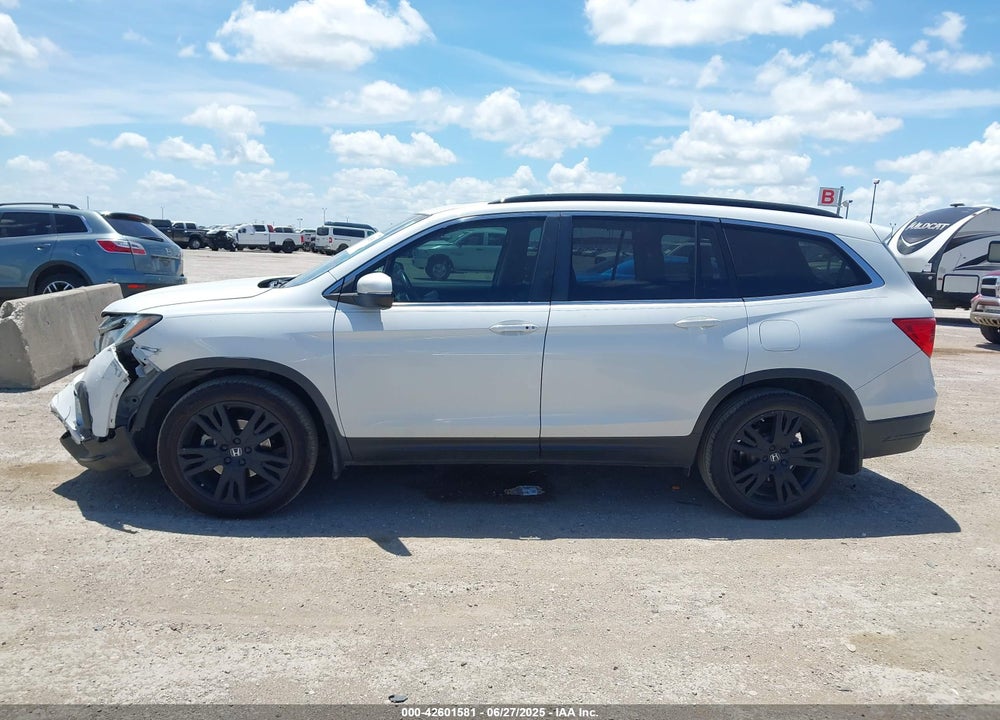 2021 HONDA PILOT VIN: 5FNYF5H28MB014353