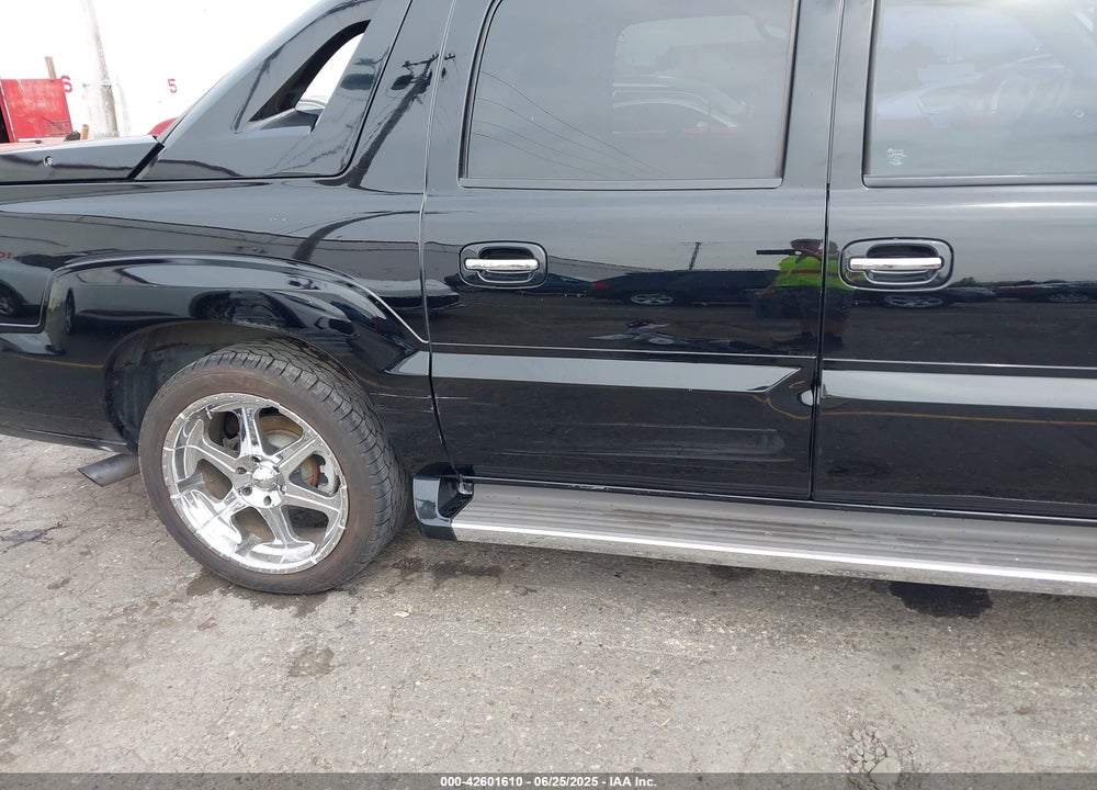2005 CADILLAC ESCALADE EXT STANDARD VIN: 3GYEK62N65G152390
