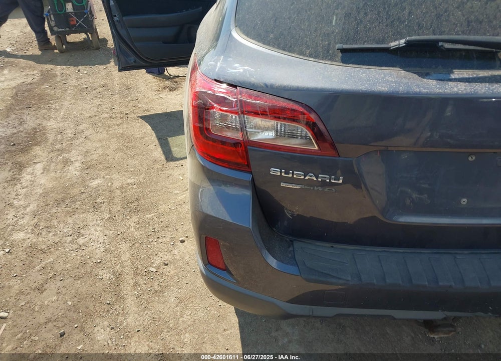 2015 SUBARU OUTBACK VIN: 4S4BSBDC4F3228721