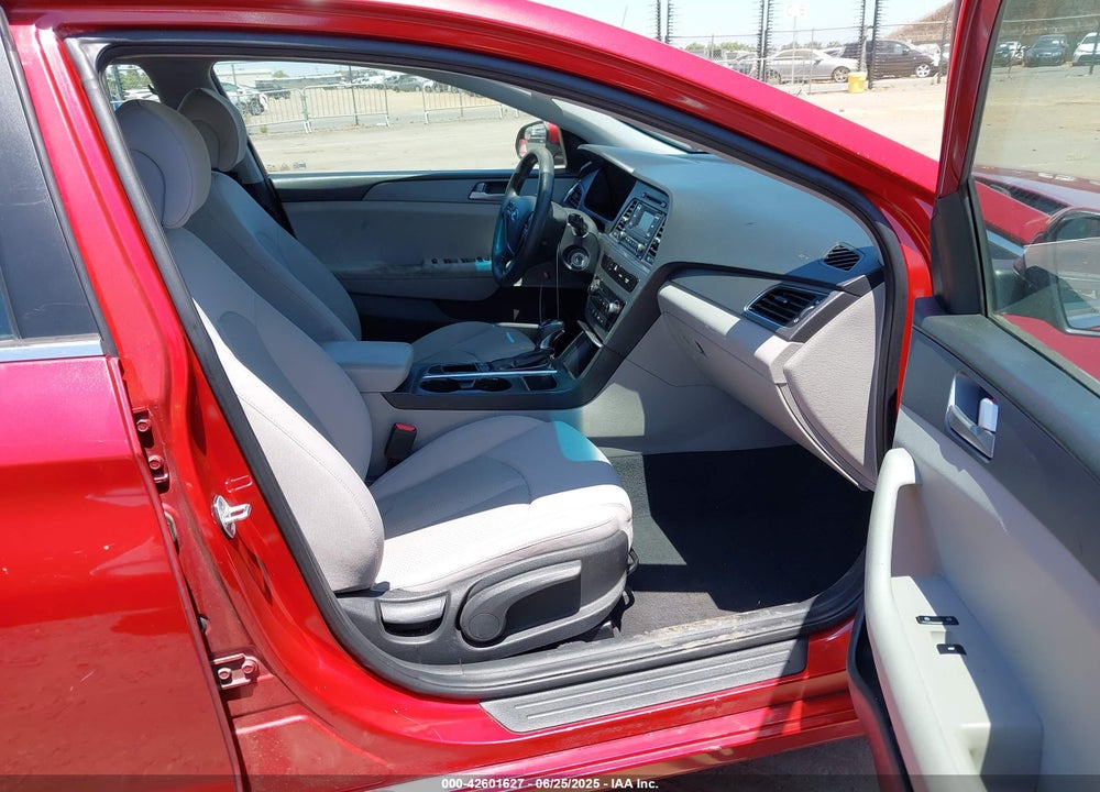 2017 HYUNDAI SONATA VIN: 5NPE24AF1HH579265
