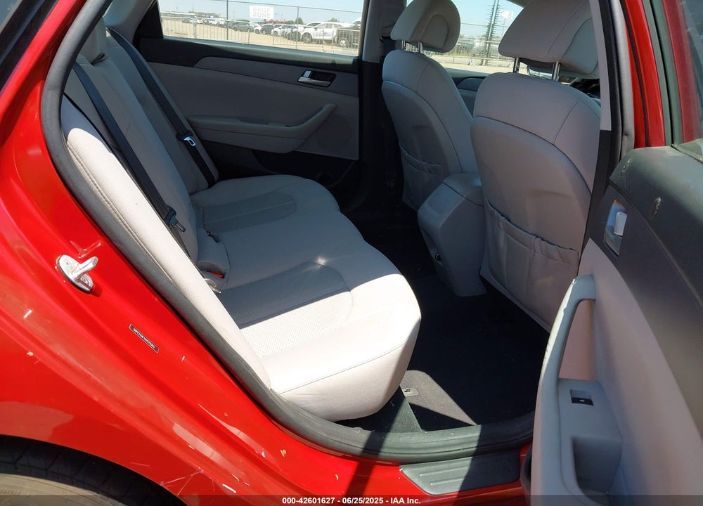 2017 HYUNDAI SONATA VIN: 5NPE24AF1HH579265