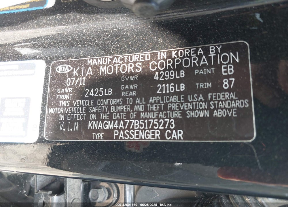 2011 KIA OPTIMA VIN: KNAGM4A77B5175273