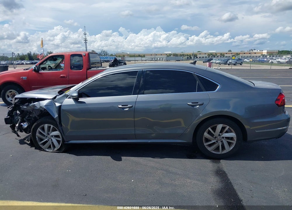 2018 VOLKSWAGEN PASSAT VIN: 1VWBA7A38JC020260