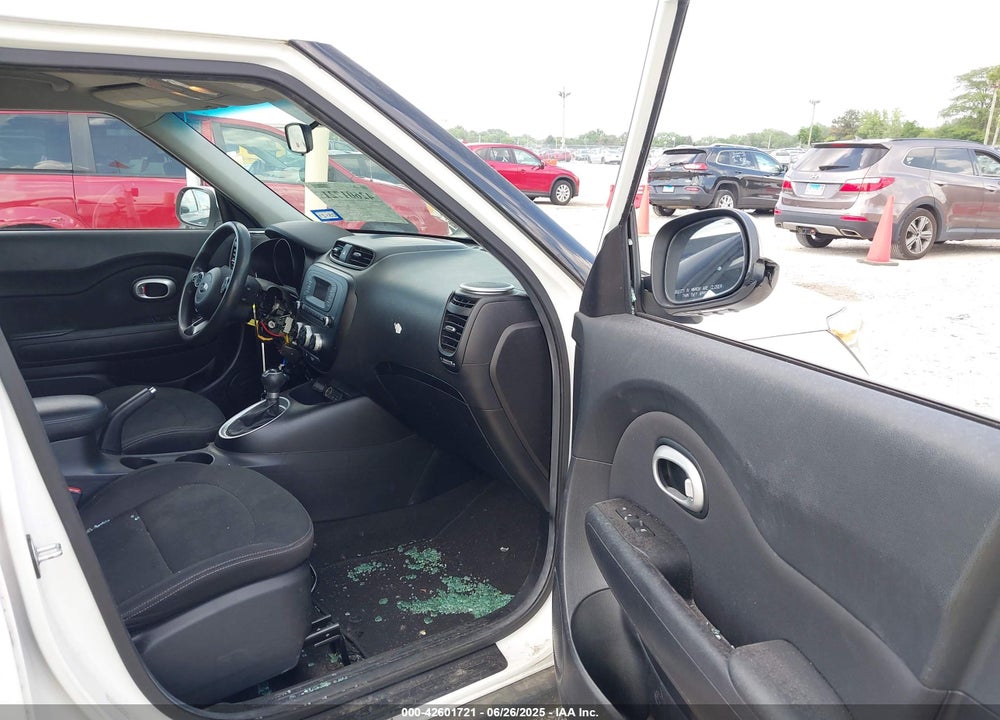 2014 KIA SOUL VIN: KNDJN2A26E7100801