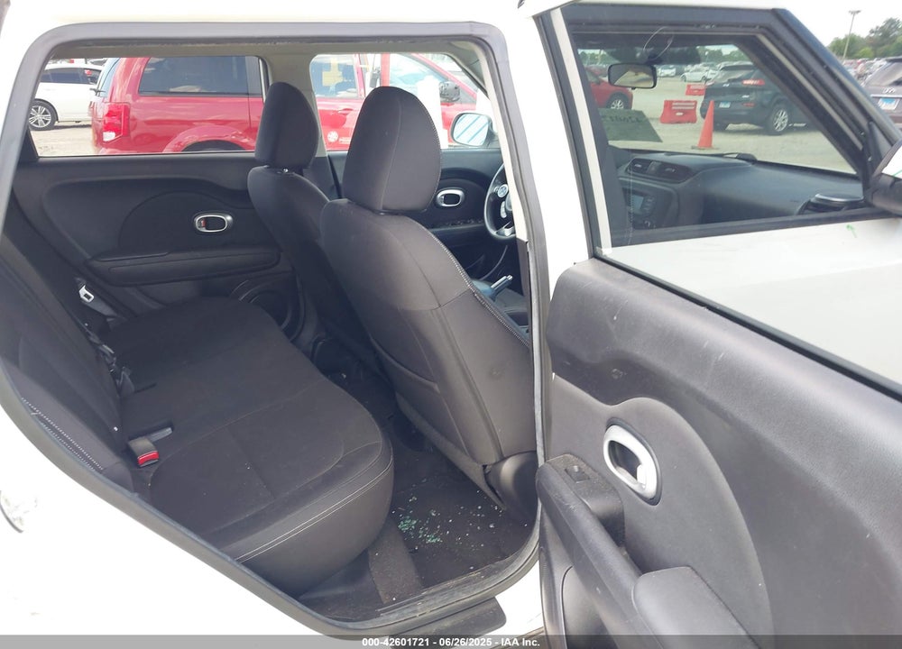 2014 KIA SOUL VIN: KNDJN2A26E7100801
