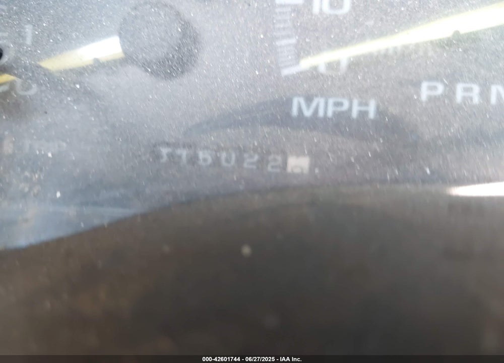 1998 GMC SIERRA 2500 HD SL VIN: 1GTGK24R4WZ532594