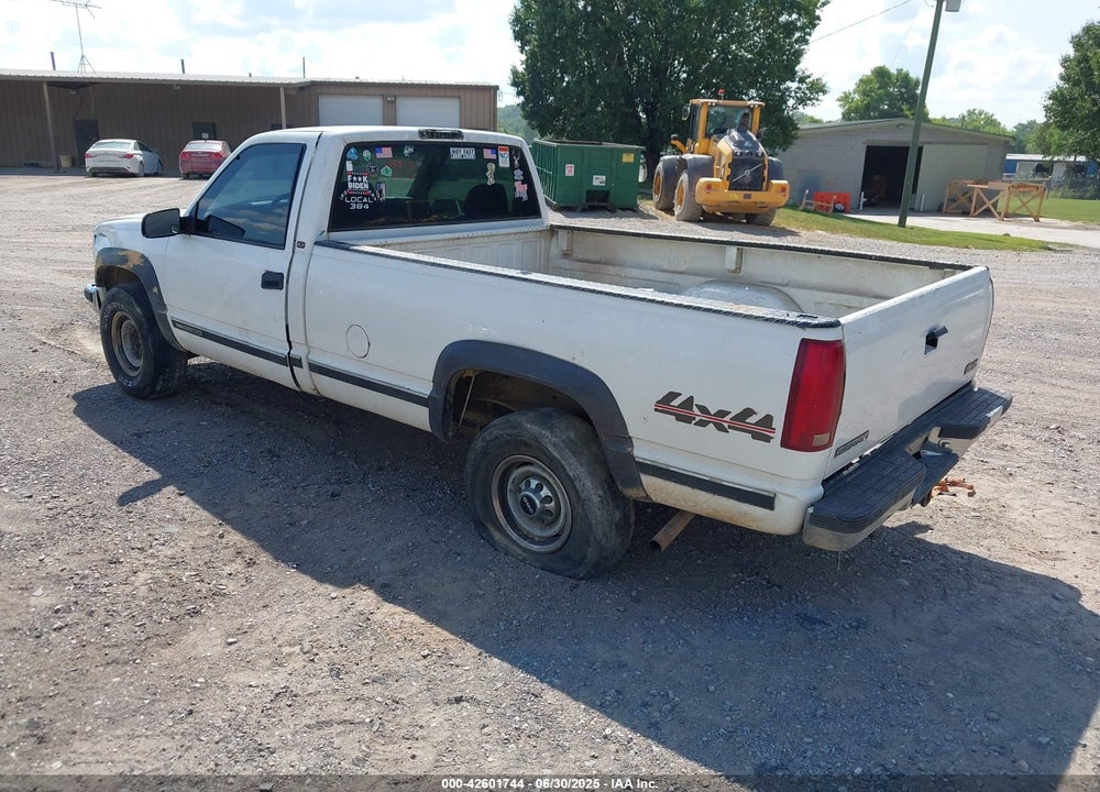 1998 GMC SIERRA 2500 HD SL VIN: 1GTGK24R4WZ532594