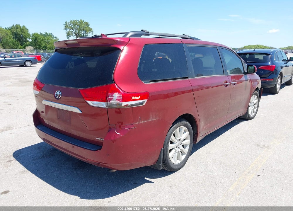 2011 TOYOTA SIENNA LIMITED V6 VIN: 5TDYK3DC3BS084558