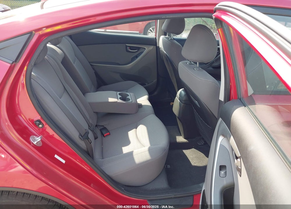 2016 HYUNDAI ELANTRA VIN: KMHDH4AE4GU551929