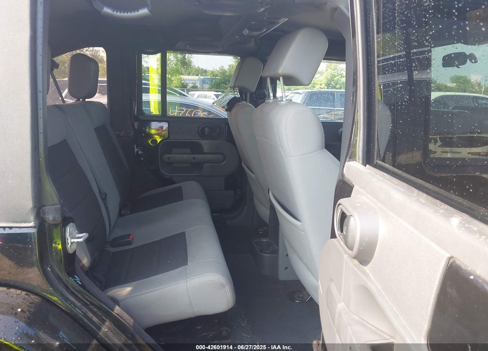 2010 JEEP WRANGLER UNLIMITED VIN: 1J4BA5H1XAL136792
