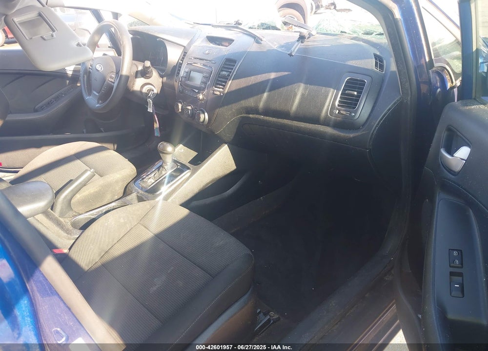 2018 KIA FORTE VIN: 3KPFK4A73JE193387