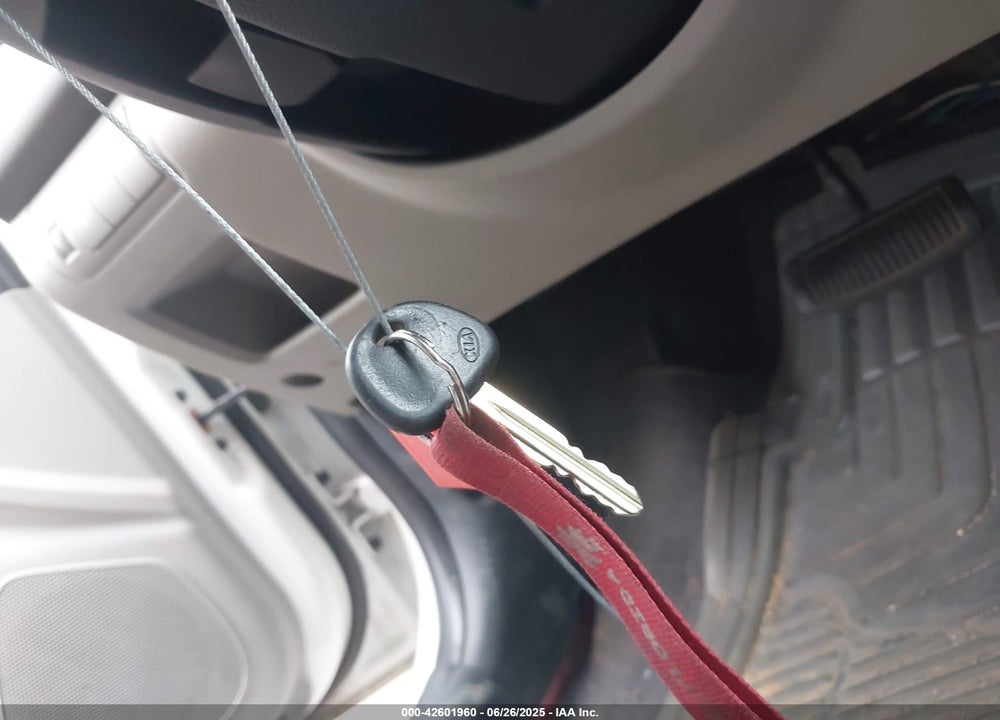 2012 KIA FORTE VIN: KNAFT4A27C5561258