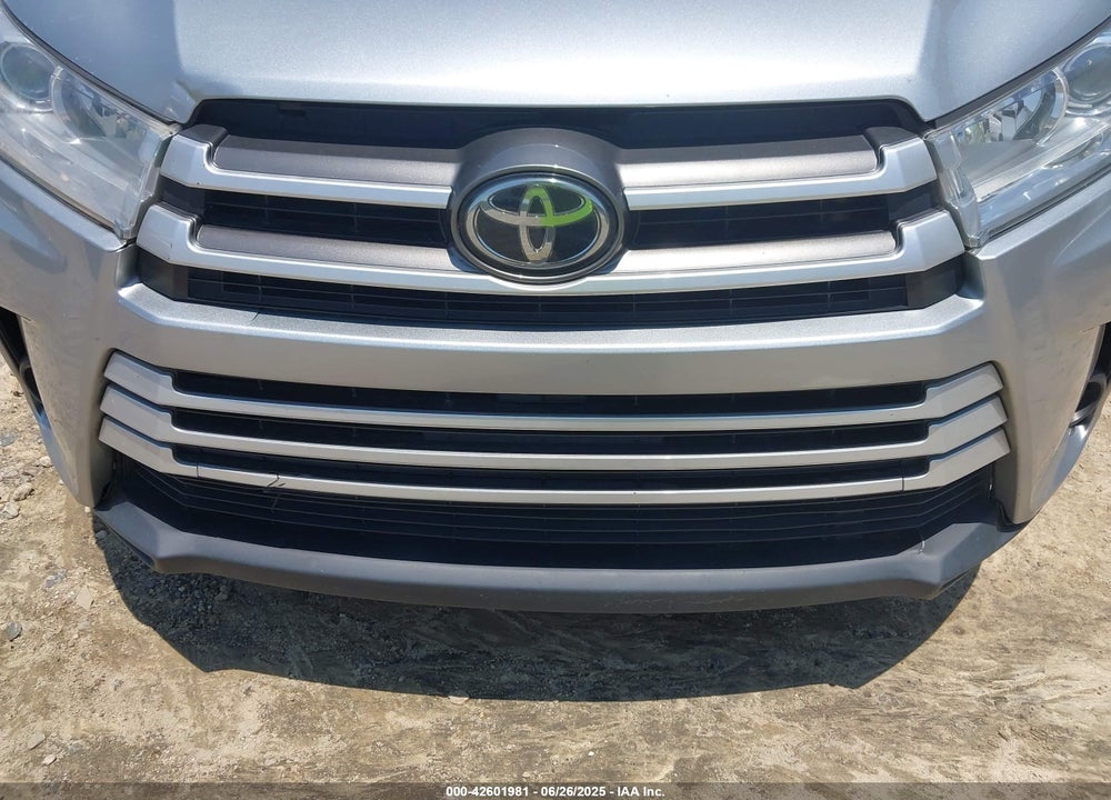 2019 TOYOTA HIGHLANDER LE VIN: 5TDZARFH0KS061239