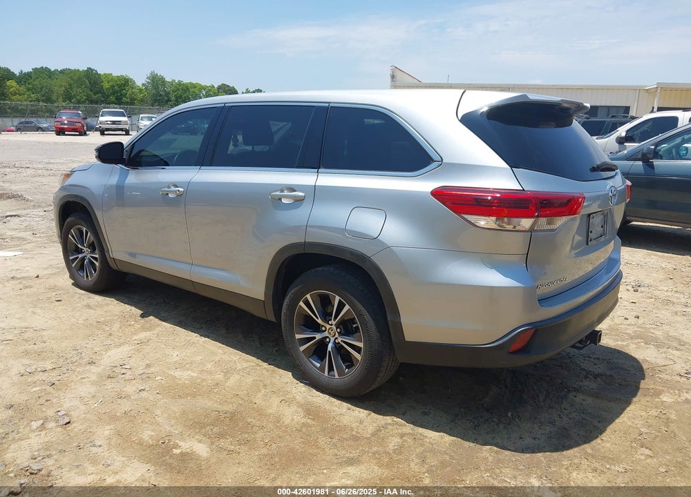 2019 TOYOTA HIGHLANDER LE VIN: 5TDZARFH0KS061239