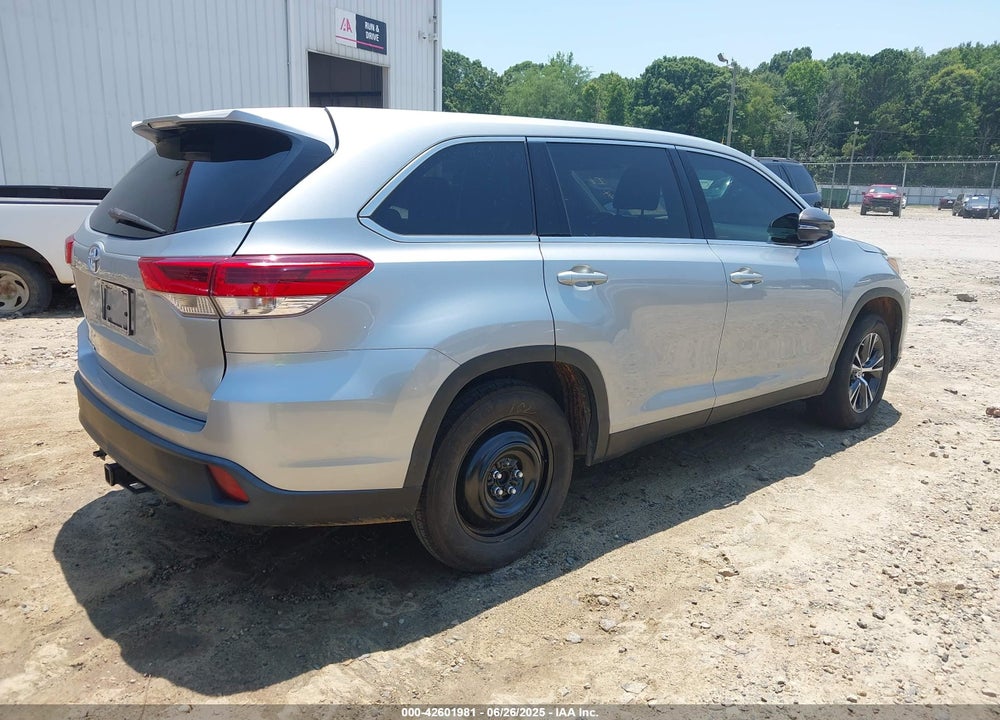 2019 TOYOTA HIGHLANDER LE VIN: 5TDZARFH0KS061239