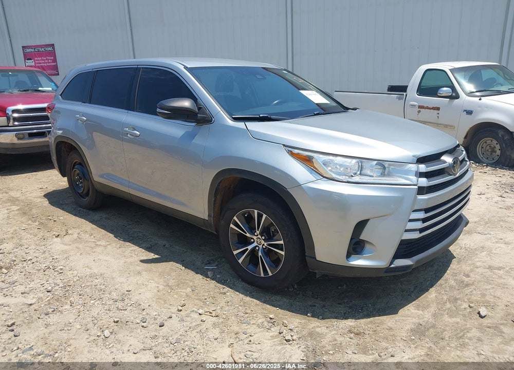 2019 TOYOTA HIGHLANDER LE VIN: 5TDZARFH0KS061239